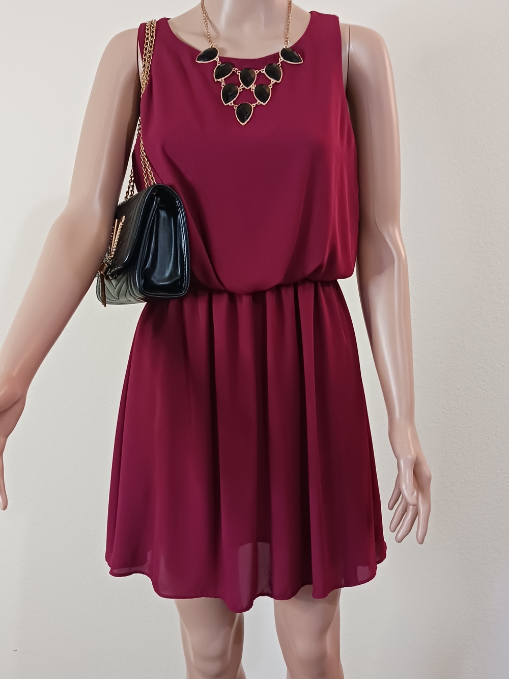 Womens Minimalist Open Back Dress Sz S / Red Wine / Wedding Guest / Feminine